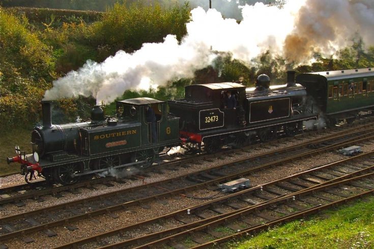 W8 and 32473 at Horsted Keynes