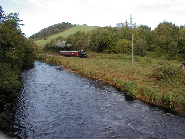 GWR 0-6-0T 1420 approaching Rivermead Bridge