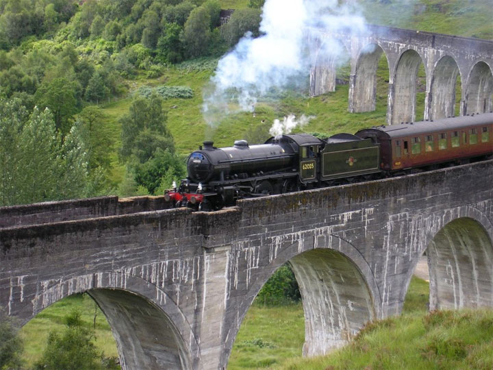 Steam Train Jacobite Express at Glenfinnan Viaduct
