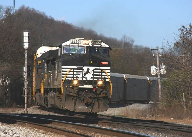 Norfolk Southern 9895
