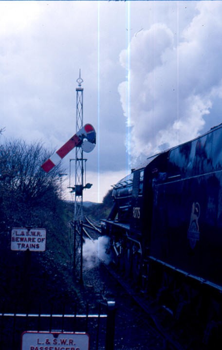 L&SWR Beware of trains