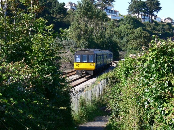 142030 Twixt Torquay and Paignton