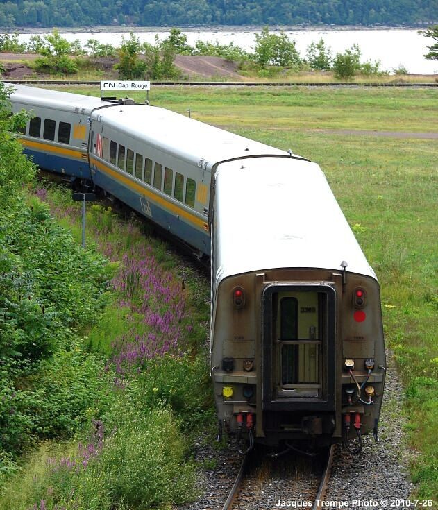 Via Rail train - 3 of 3