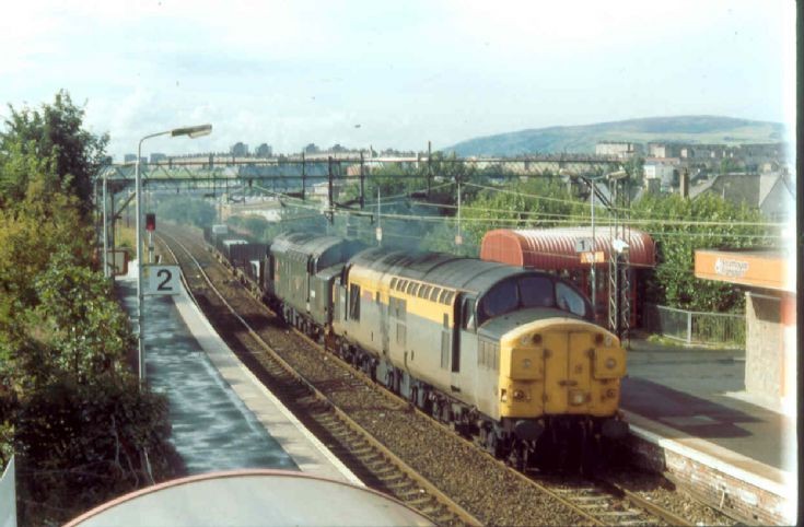 37088 and 37403 double heading