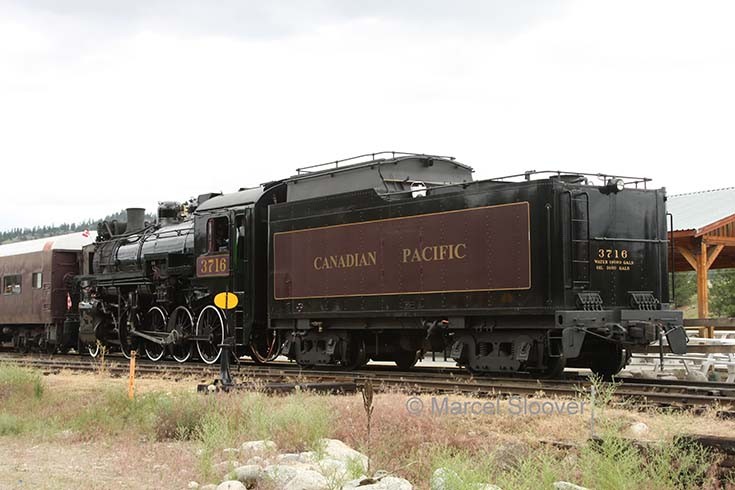Kettle Valley locomotive 3716 back